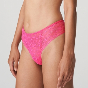 Epirus string blogger pink