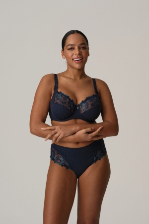 0661816 VEL Velvet Blue