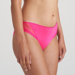 0522310 blogger pink