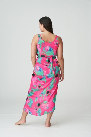 4012089 lush green