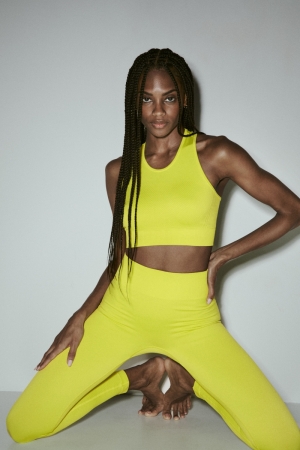 3501680 Blazing yellow