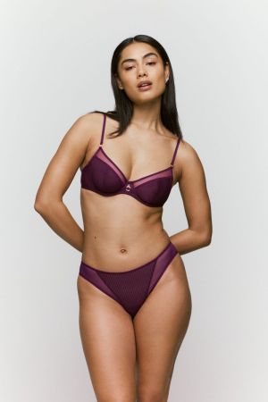 3501110 glossy purple